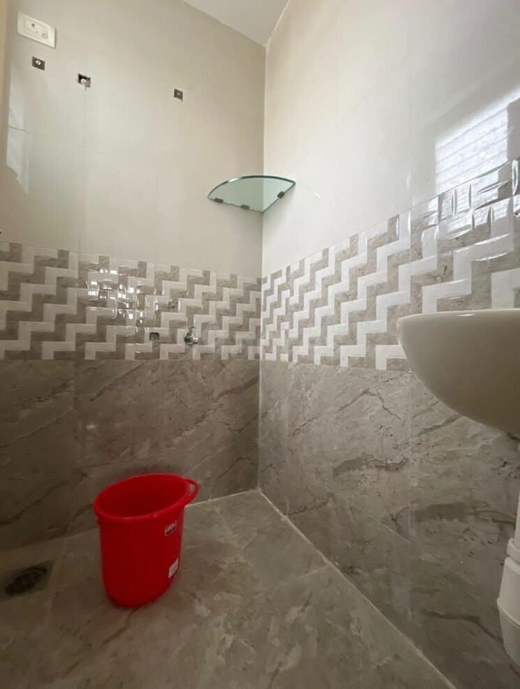 Bathroom, arunodaya-chs-goregaon 1 Bedroom 450 Sq.Ft. Apartment In Goregaon West Mumbai 8023176