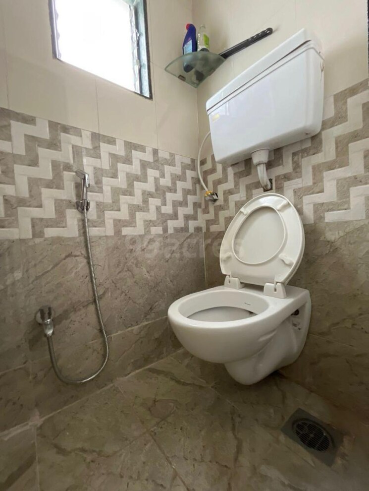 Bathroom, arunodaya-chs-goregaon 1 Bedroom 450 Sq.Ft. Apartment In Goregaon West Mumbai 8023176