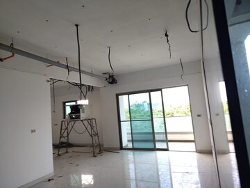 Room in 4 BHK Apartment at Jayabheri The Peaks, Narsingi – for Sale
