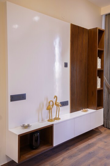 Furnished Amenities in 3 BHK Apartment at Sector 3 – for Sale