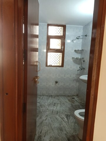 Bathroom in 3 BHK Apartment at Dwarka Mor – for Rent