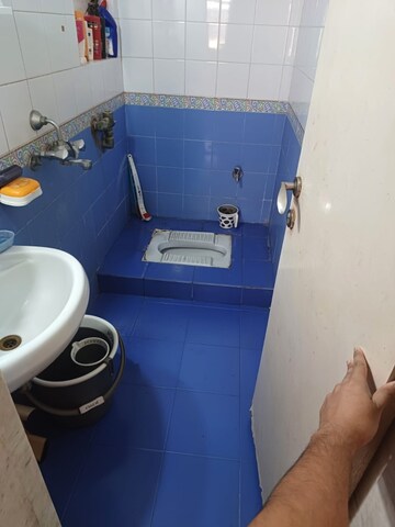 Bathroom in 1 BHK Apartment at Spring Leaf 6 CHS, Kandivali East – for Rent