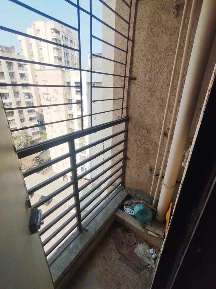 undefined, rajaram-sukur-enclave-d-wing 1 Bedroom 425 Sq.Ft. Apartment In Ghodbunder Road Thane 8023433