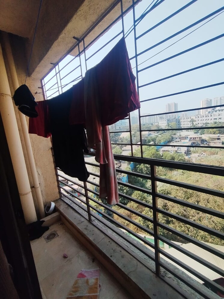 Balcony, rajaram-sukur-enclave-d-wing 1 Bedroom 425 Sq.Ft. Apartment In Ghodbunder Road Thane 8023433