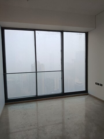 Room in 4 BHK Apartment at Rustomjee Crown, Prabhadevi – for Rent
