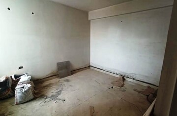 Room in 3 BHK Apartment at Kathal More Road – for Sale