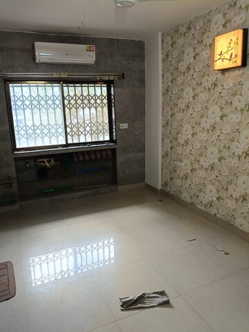 Room in 2 BHK Apartment at Esha Ekta Apartment, Worli – for Rent