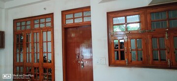 Room in 2 BHK Independent House at Gomti Nagar – for Rent