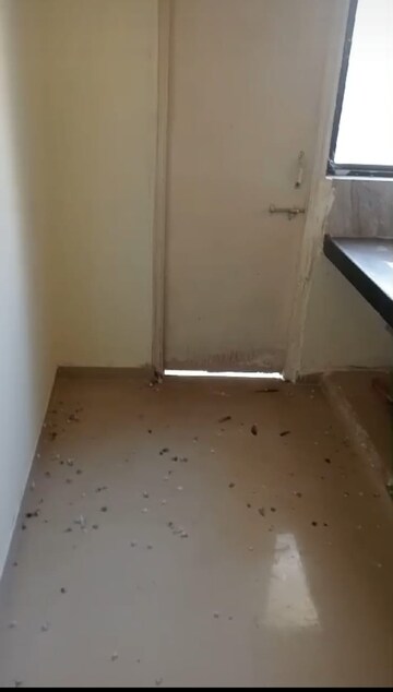 Room in 1 BHK Apartment at Abhay Khand 2 – for Rent