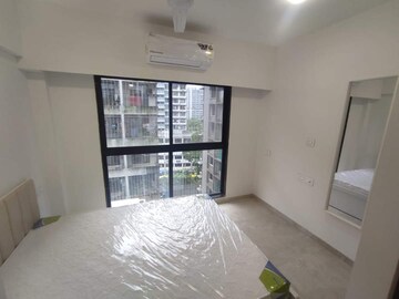 Room in 1 RK Apartment at Piccadilly 1 CHS, Goregaon East – for Rent