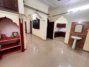 Living Room in 2 BHK Independent House at Gomti Nagar – for Rent