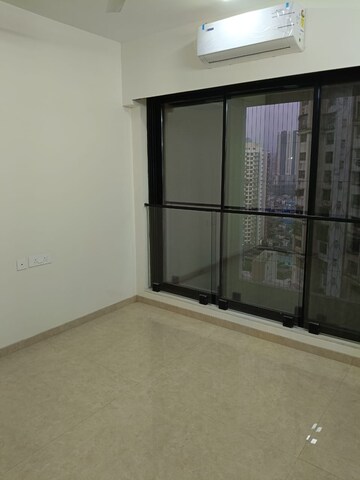 Room in 3 BHK Apartment at Dosti Eastern Bay Phase 1, Wadala – for Rent