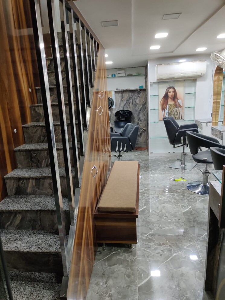 Gym, shree-complex-kalyan Commercial Shop 250 Sq.Ft. In Kalyan West Thane 8023734