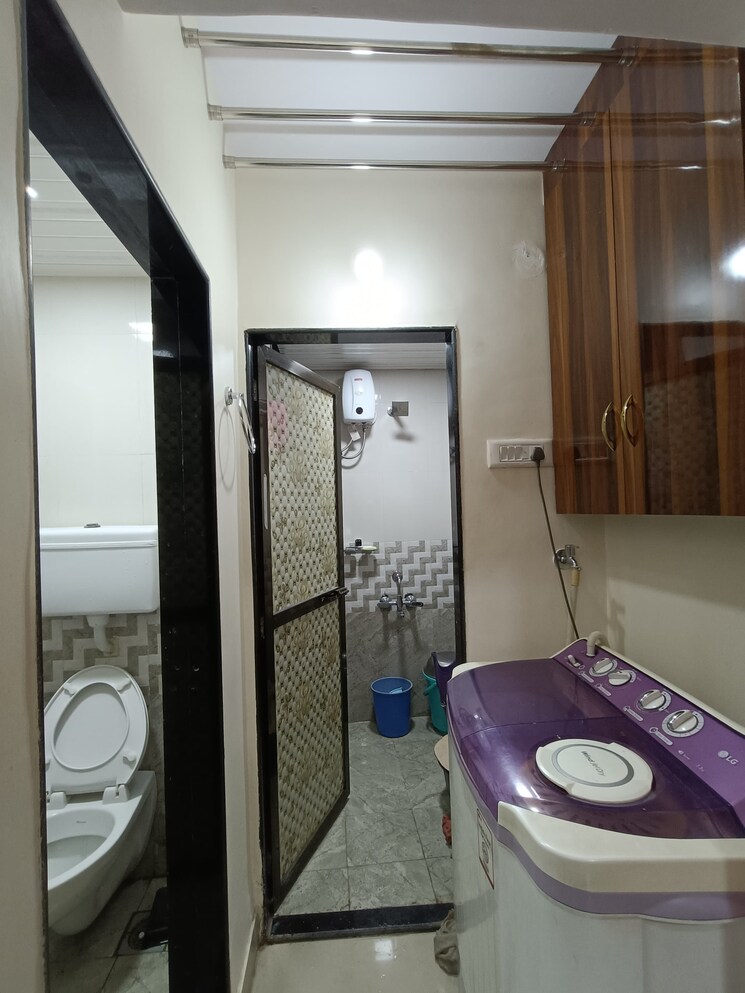 Bathroom, anjani-shiv-ganga 1 Bedroom 423 Sq.Ft. Apartment In Goregaon West Mumbai 8023975