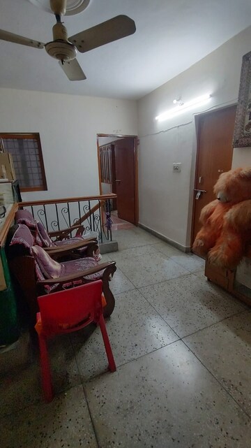 Living Room in 1 BHK Independent House at Gomti Nagar – for Rent