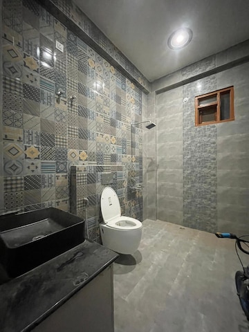 Kitchen in 2.5 BHK Builder Floor at Rohini Sector 24 – for Rent