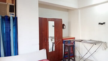 Room in 2 BHK Apartment at Lodha Paradise, Majiwada – for Rent