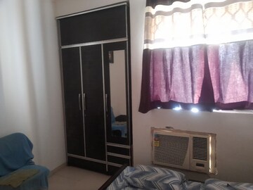 Room in 4 BHK Apartment at Orris Aster Court Premier, Sector 85 – for Rent