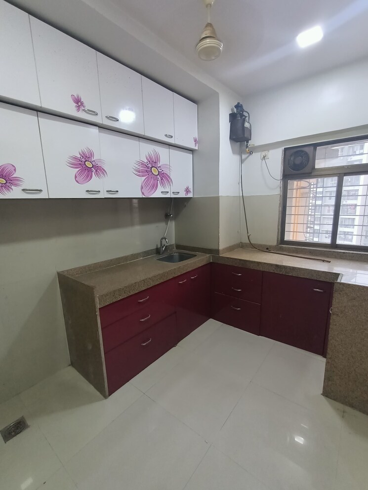 Kitchen, everest-world-lavender 2 Bedroom 559 Sq.Ft. Apartment In Kolshet Road Thane 8024026