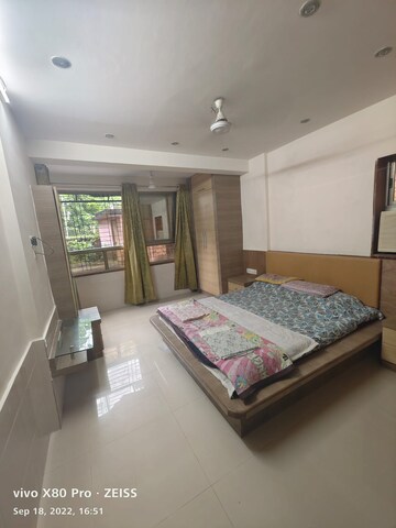 Bedroom in 1 BHK Apartment at Panch Pakhadi – for Rent