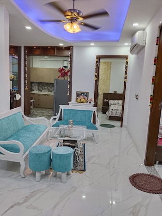 2 BHK Apartment For Rent in Shivalik Colony Delhi  8024066