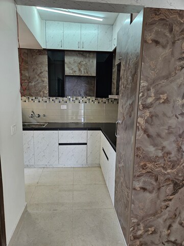 2 BHK Apartment For Rent in Signature Global Orchard Avenue, Sector 93