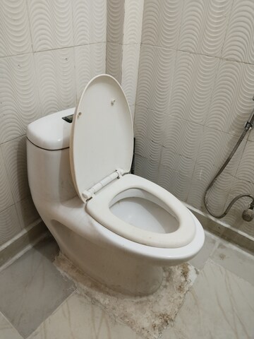 Bathroom in 2 BHK Apartment at Khirki Extension – for Rent