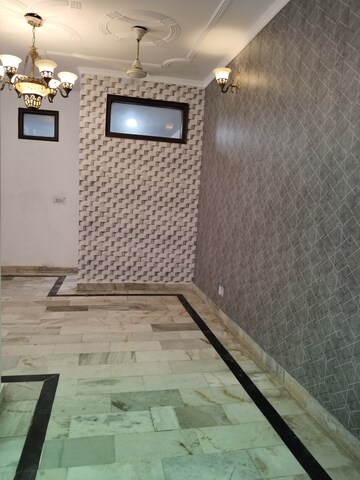 Furnished Amenities in 2 BHK Apartment at Khirki Extension – for Rent