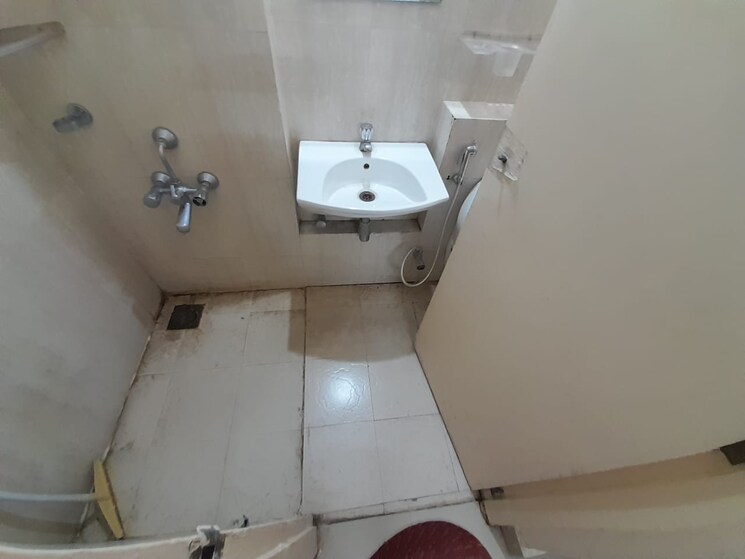 Bathroom, godrej-garden-city 2 Bedroom 1150 Sq.Ft. Apartment In Jagatpur Ahmedabad 8024152