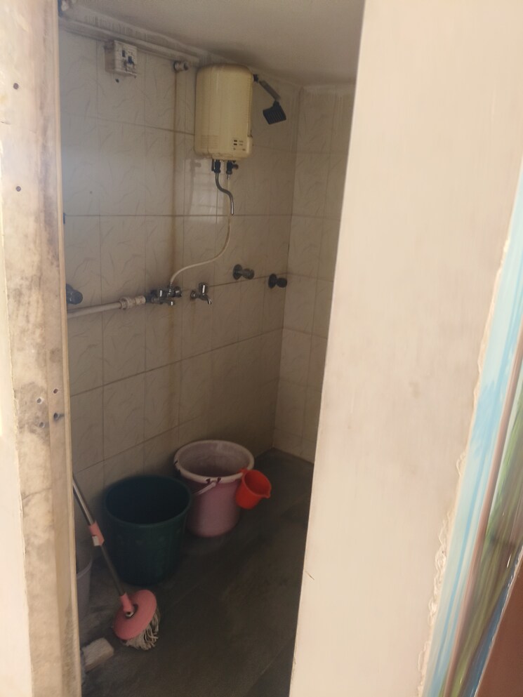 Bathroom, daffodil-chs-kalyan 1 Bedroom 630 Sq.Ft. Apartment In Chikan Ghar Thane 8024161