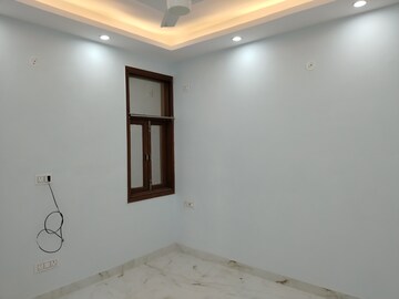Room in 2 BHK Apartment at Khirki Extension – for Rent