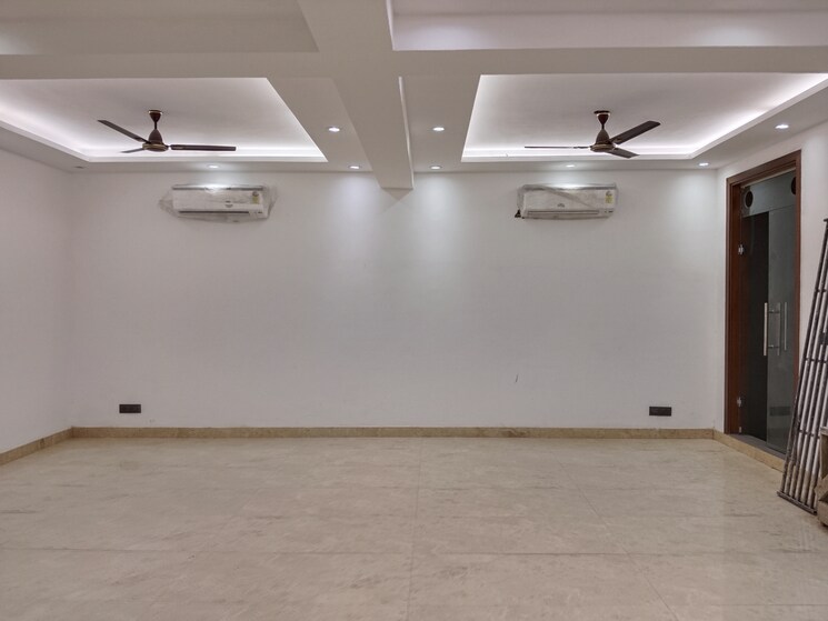 Bathroom, khirki extension Commercial Warehouse 4000 Sq.Ft. In Khirki Extension Delhi 8024177