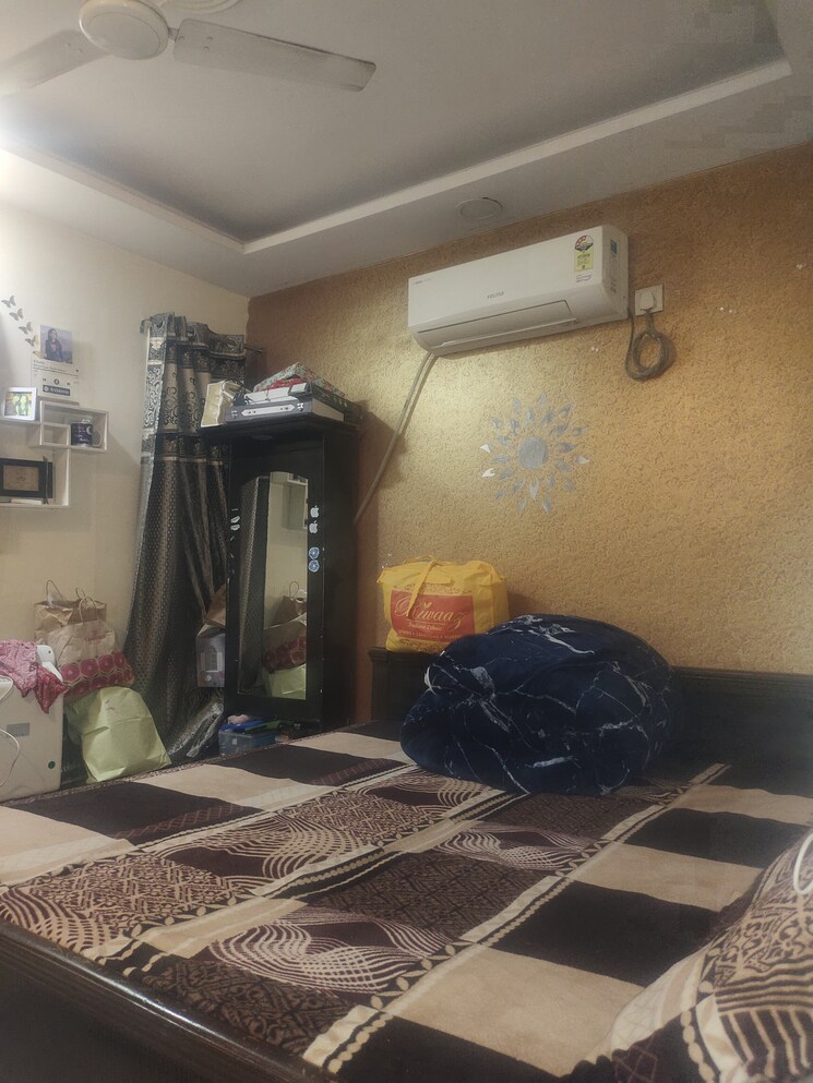 undefined, east of kailash 3 Bedroom 900 Sq.Ft. Builder Floor In East Of Kailash Delhi 8024180