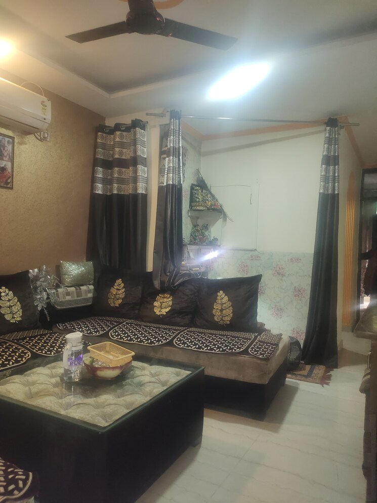 Living Room, east of kailash 3 Bedroom 900 Sq.Ft. Builder Floor In East Of Kailash Delhi 8024180