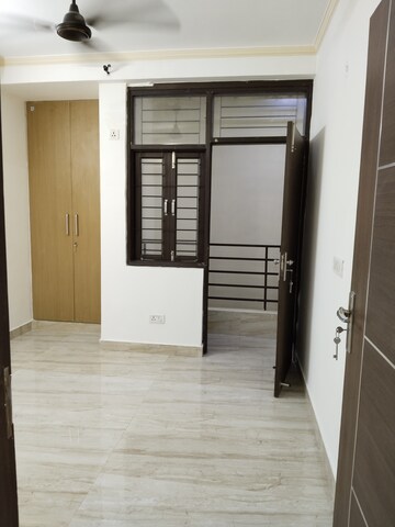 Room in 2 BHK Apartment at Panchsheel Vihar – for Rent