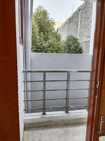 Balcony in 1 BHK Apartment at Khirki Extension – for Rent