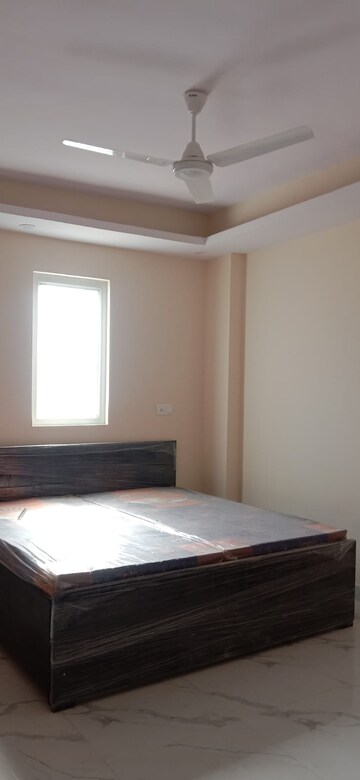 Bedroom in 1 BHK Builder Floor at Ansal Sushant Lok I, Sector 43 – for Rent