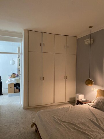 Room in 2.5 BHK Apartment at Greater Kailash I – for Rent