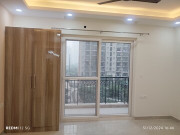 Room in 3 BHK Apartment at ATS Le Grandiose, Sector 150 – for Rent