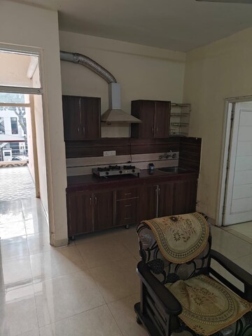 Bathroom in 1 BHK Builder Floor at Sector 21 – for Rent