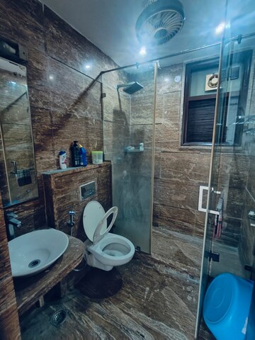 Bathroom in 4 BHK Apartment at Green Park Extension – for Rent
