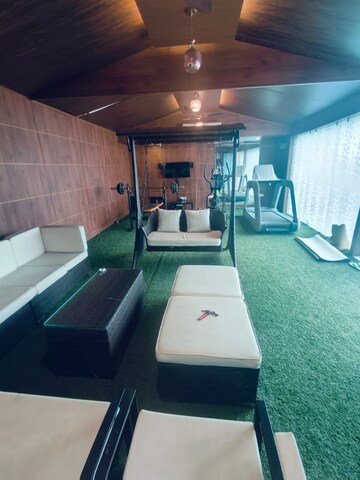Living Room in 4 BHK Apartment at Green Park Extension – for Rent