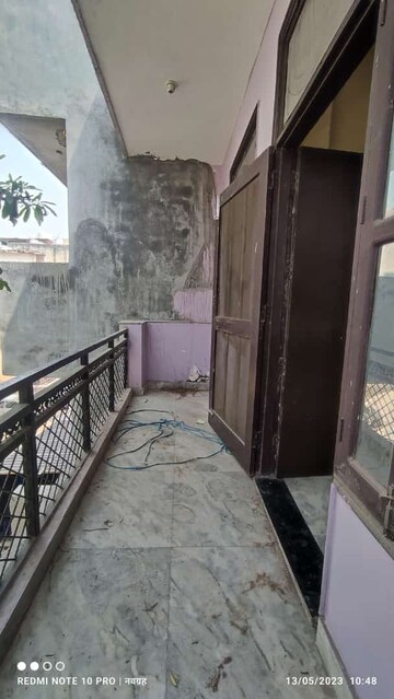 Balcony in 1 BHK Builder Floor at Ansal Sushant Lok I, Sector 43 – for Rent