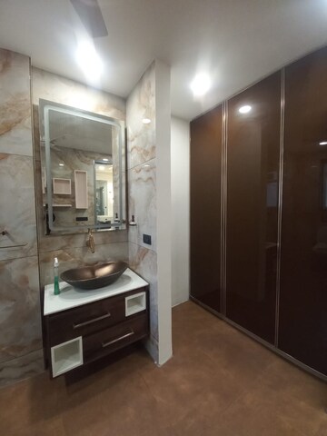 Bathroom in 3 BHK Builder Floor at Kohli One Malibu Town, Sector 47 – for Rent