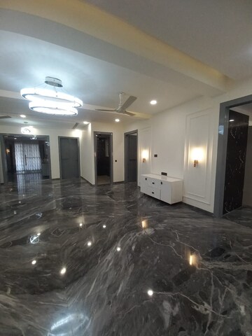 Parking in 3 BHK Builder Floor at Kohli One Malibu Town, Sector 47 – for Rent