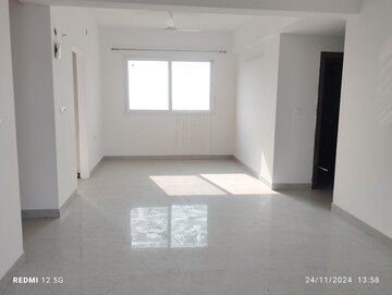 Room in 3 BHK Apartment at ATS Le Grandiose, Sector 150 – for Rent