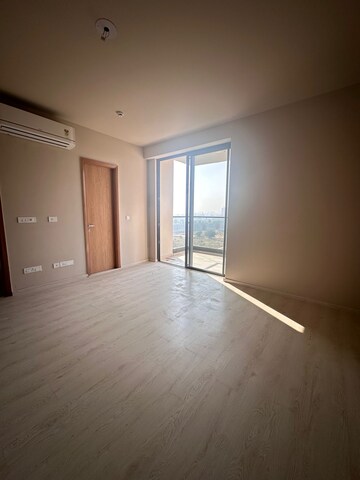 Room in 3 BHK Apartment at M3M Heights, Sector 65 – for Rent