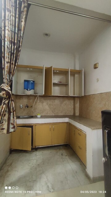 Kitchen in 1 BHK Builder Floor at Ansal Sushant Lok I, Sector 43 – for Rent