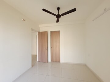 Room in 1 BHK Apartment at KIPL Morya, Kasarvadavali – for Rent