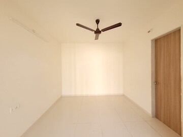 Room in 1 BHK Apartment at KIPL Morya, Kasarvadavali – for Rent
